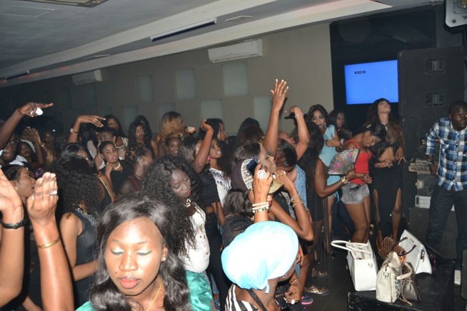 Le rendez vous dominical des Almadies; Pape diouf explose le Baramndi ce dimanche. regardez Le rendez vous dominical des Almadies; Pape diouf explose le Baramndi ce dimanche. regardez