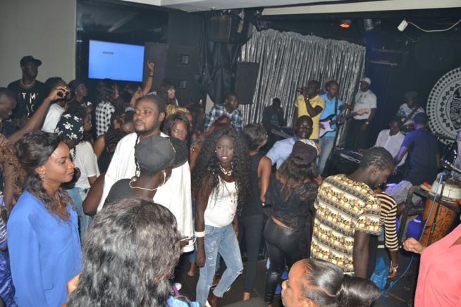 Le rendez vous dominical des Almadies; Pape diouf explose le Baramndi ce dimanche. regardez Le rendez vous dominical des Almadies; Pape diouf explose le Baramndi ce dimanche. regardez