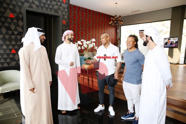 Dubai, l'international ballon d'or ElHadj Diouf en comagnie de Anelka, Akon et Edgar Dewis chez les Princes.