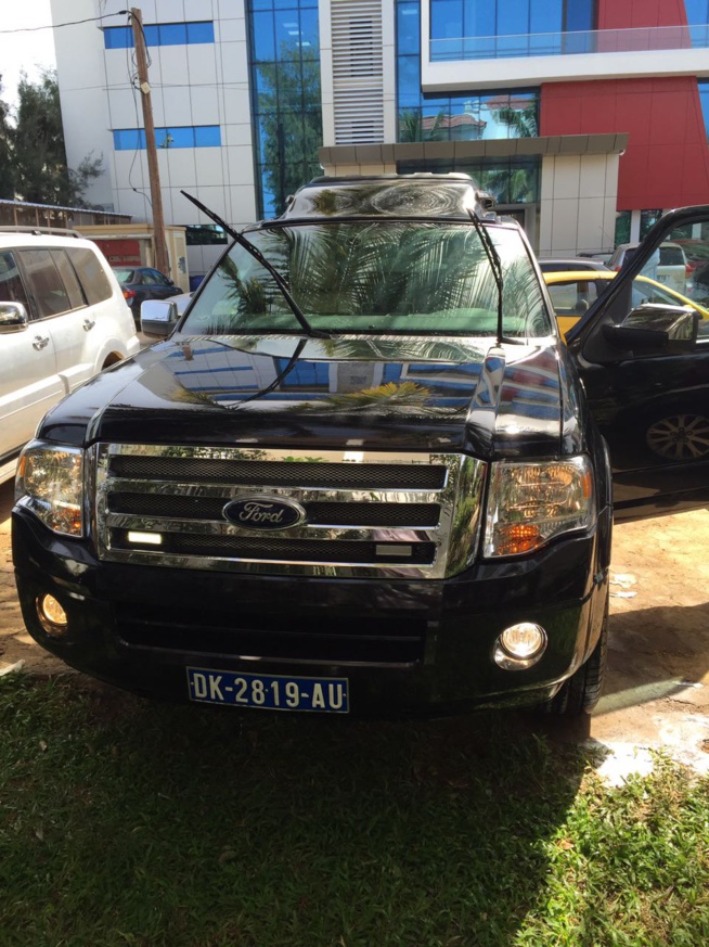 Le "BARKELOU" de Serigne Cheikh Saliou à son talibé Cheikh Amar: Une voiture de plus de 100 millions.