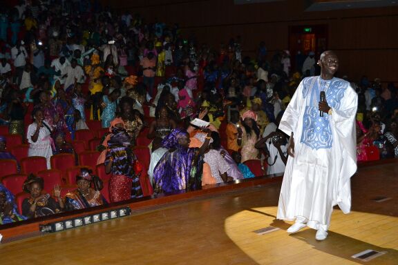 Guichet fermé,Pape Diouf chauffe les apéristes  au Grand Theatre ce vendredi .