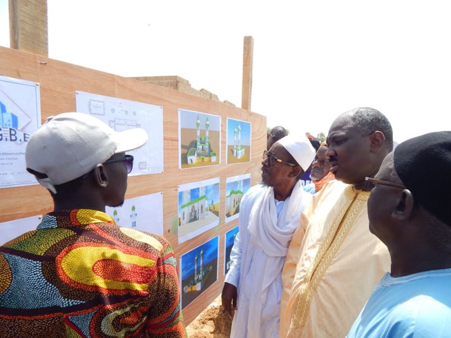 Farba Ngom offre une mosquée d’une soixantaine de millions aux populations de Toulel Thiellé Farba Ngom offre une mosquée d’une soixantaine de millions aux populations de Toulel Thiellé