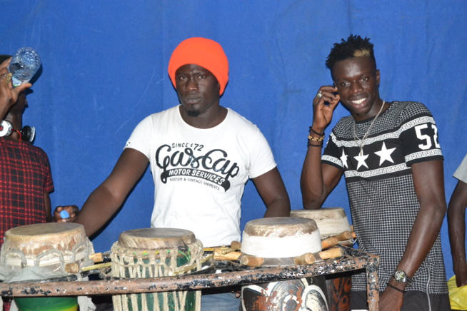 Présentation de son nouvel album le 16 octobre au Just 4 U, Bakane Seck et le " Diery Diery"dans les derniers préparatifs. REGARDEZ. Présentation de son nouvel album le 16 octobre au Just 4 U, Bakane Seck et le " Diery Diery"dans les derniers préparatifs. REGARDEZ.