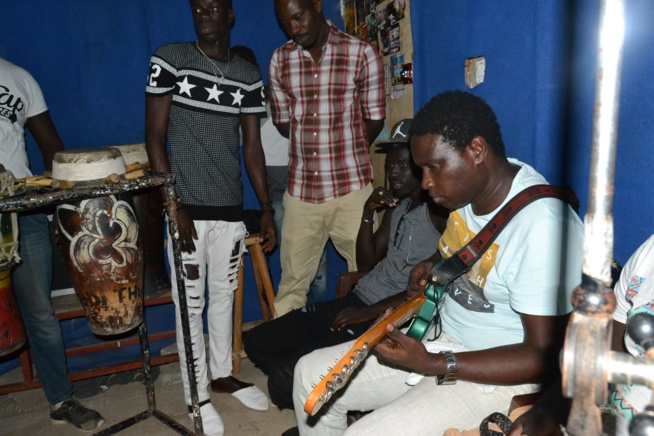 Présentation de son nouvel album le 16 octobre au Just 4 U, Bakane Seck et le " Diery Diery"dans les derniers préparatifs. REGARDEZ.