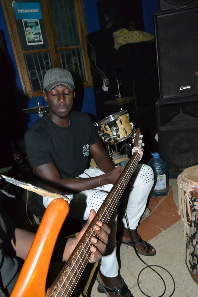 Présentation de son nouvel album le 16 octobre au Just 4 U, Bakane Seck et le " Diery Diery"dans les derniers préparatifs. REGARDEZ. Présentation de son nouvel album le 16 octobre au Just 4 U, Bakane Seck et le " Diery Diery"dans les derniers préparatifs. REGARDEZ.