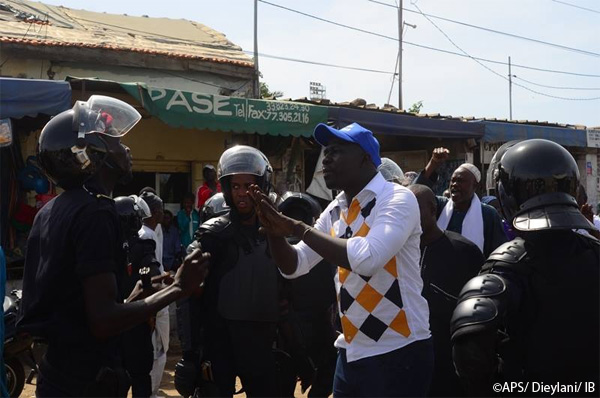 Marche de l’opposition : à Mbacké Mà nkoo Wattu Senegal a battu le macadam dans le calme Marche de l’opposition : à Mbacké Mà nkoo Wattu Senegal a battu le macadam dans le calme
