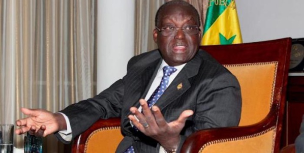 Moustapha Niasse évoque la dualité «pétrole-malédiction» et «pétrole-bénédiction» Moustapha Niasse évoque la dualité «pétrole-malédiction» et «pétrole-bénédiction»