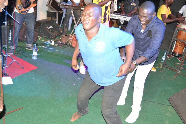 Pape Diouf chez les Ndioumois du Fouta pour une partie de "bada doutte"