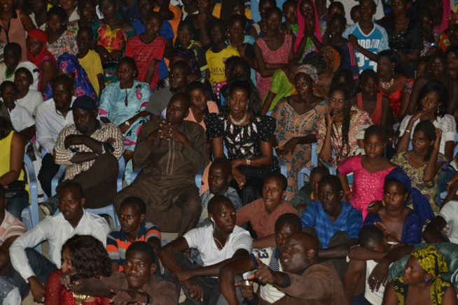 Pape Diouf chez les Ndioumois du Fouta pour une partie de "bada doutte"
