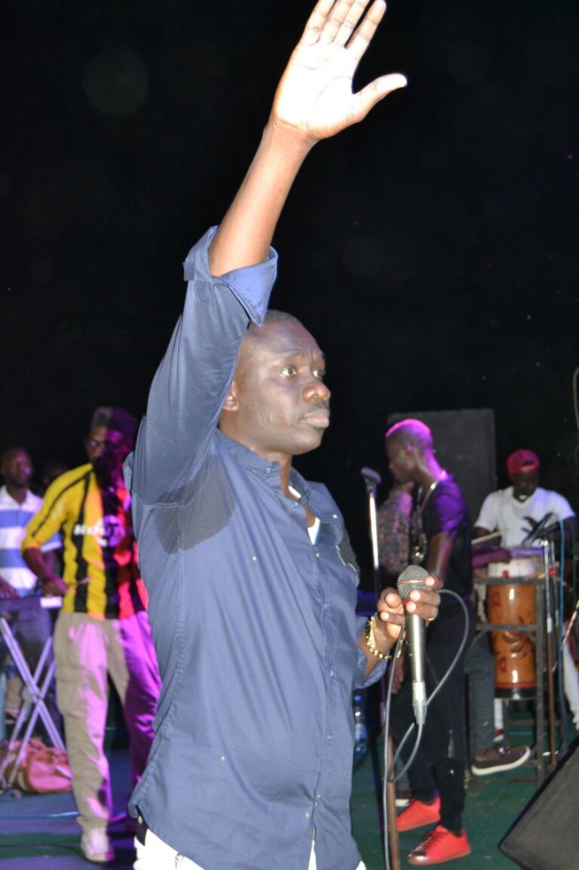 Pape Diouf chez les Ndioumois du Fouta pour une partie de "bada doutte"