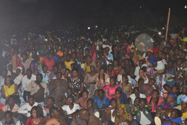 Pape Diouf chez les Ndioumois du Fouta pour une partie de "bada doutte"