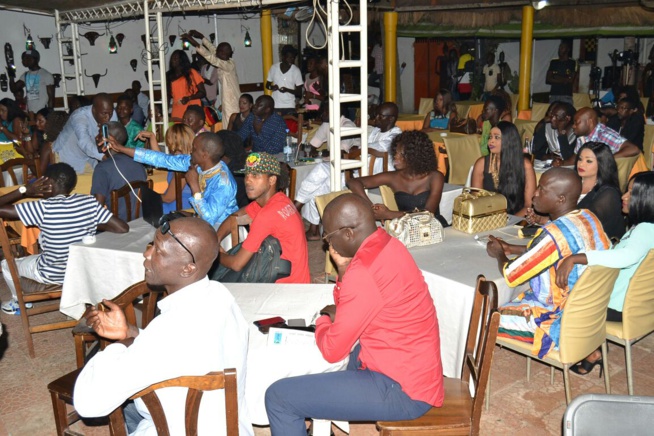 Presentation de son album international, Bakane Seck et le "Dieré Diéré" explosent le juste 4U. REGARDEZ