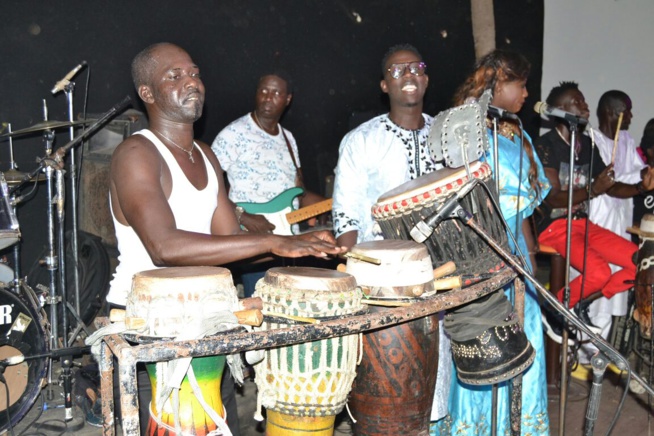 Presentation de son album international, Bakane Seck et le "Dieré Diéré" explosent le juste 4U. REGARDEZ