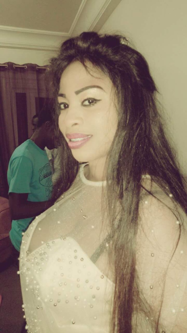 Un an de plus ça se fête, Absa l'épouse de Pape Seck Touba Couture souffle une bougie de plus. Un an de plus ça se fête, Absa l'épouse de Pape Seck Touba Couture souffle une bougie de plus.