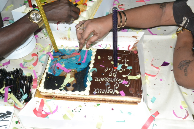 Quelques images de l'anniversaire de Colé Faye. Regardez Quelques images de l'anniversaire de Colé Faye. Regardez