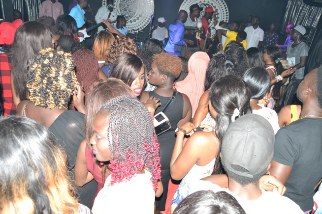 Birth Day Packo Prod, Pape Diouf confirme son statut de maitre des Amaladies. Le Baramundi craque d'ambiance Birth Day Packo Prod, Pape Diouf confirme son statut de maitre des Amaladies. Le Baramundi craque d'ambiance