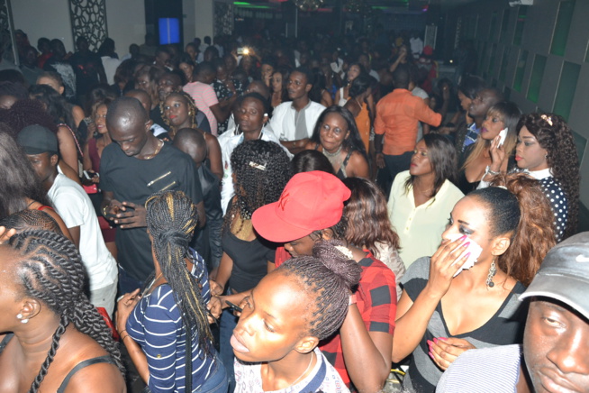 Birth Day Packo Prod, Pape Diouf confirme son statut de maitre des Amaladies. Le Baramundi craque d'ambiance Birth Day Packo Prod, Pape Diouf confirme son statut de maitre des Amaladies. Le Baramundi craque d'ambiance