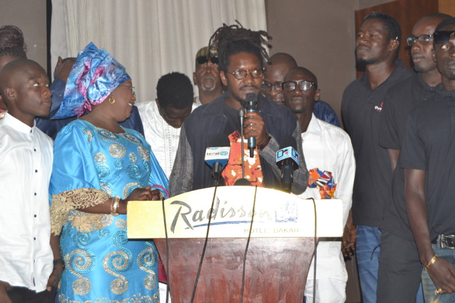 Cérémonie de lancement de la nouvelle série télévisée "IDOLE" sur la 2 STV ce mardi 01 Novembre Cérémonie de lancement de la nouvelle série télévisée "IDOLE" sur la 2 STV ce mardi 01 Novembre