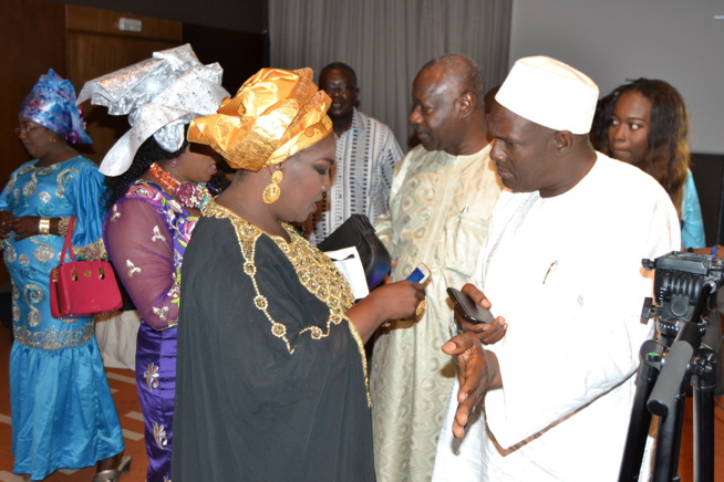 Cérémonie de lancement de la nouvelle série télévisée "IDOLE" sur la 2 STV ce mardi 01 Novembre Cérémonie de lancement de la nouvelle série télévisée "IDOLE" sur la 2 STV ce mardi 01 Novembre