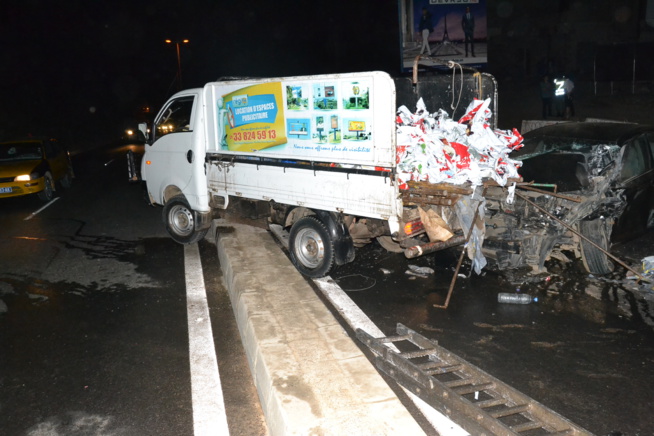 Les images de l'accident survenu ce vendredi à 00H à hauteur du monument de la renaissance.