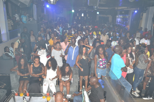 Dans la chaleur du BLOOWY NIGHT, Pape Diouf élève la barre et vous donne RV ce dimanche au Baramundi. Regardez