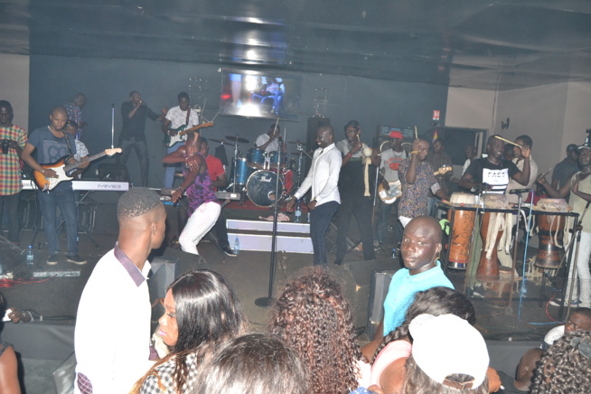 Dans la chaleur du BLOOWY NIGHT, Pape Diouf élève la barre et vous donne RV ce dimanche au Baramundi. Regardez Dans la chaleur du BLOOWY NIGHT, Pape Diouf élève la barre et vous donne RV ce dimanche au Baramundi. Regardez