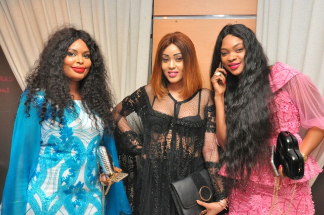 La réception du mariage de l'ex mannequin Gazelia Fall devenue madame Cagnaut à Paris ce 28 octobre.Regardez La réception du mariage de l'ex mannequin Gazelia Fall devenue madame Cagnaut à Paris ce 28 octobre.Regardez