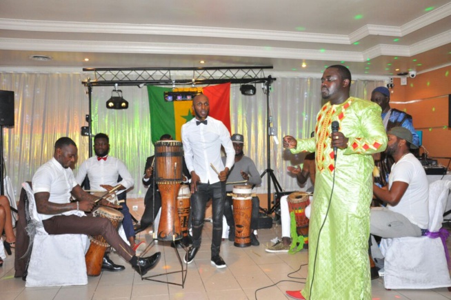 La réception du mariage de l'ex mannequin Gazelia Fall devenue madame Cagnaut à Paris ce 28 octobre.Regardez La réception du mariage de l'ex mannequin Gazelia Fall devenue madame Cagnaut à Paris ce 28 octobre.Regardez