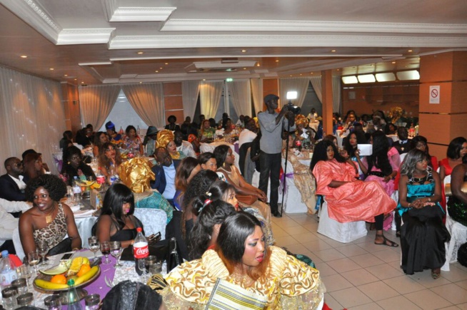 La réception du mariage de l'ex mannequin Gazelia Fall devenue madame Cagnaut à Paris ce 28 octobre.Regardez La réception du mariage de l'ex mannequin Gazelia Fall devenue madame Cagnaut à Paris ce 28 octobre.Regardez