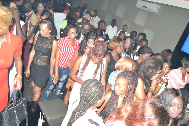 Papa Ndiaye Thiopet, Baye Demba les deux guest star de Pape Diouf au Baramundi. Papa Ndiaye Thiopet, Baye Demba les deux guest star de Pape Diouf au Baramundi.