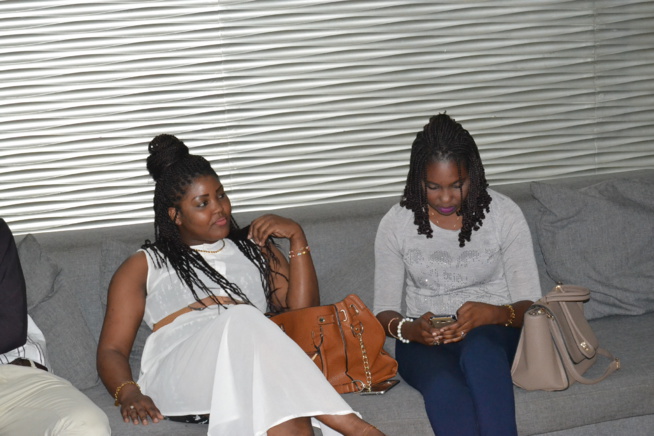 Nouvel album de Youssou Ndour, AFRICA REK. Regardez en images la séance d'écoute au Baramundi. Nouvel album de Youssou Ndour, AFRICA REK. Regardez en images la séance d'écoute au Baramundi.