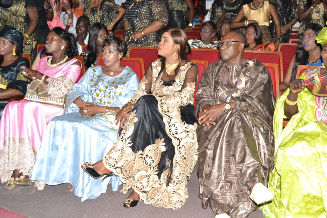 DEMB AK TAY: La diva Coumba Gawlo réussit 1H 30 de concert no stop à Sorano. DEMB AK TAY: La diva Coumba Gawlo réussit 1H 30 de concert no stop à Sorano.