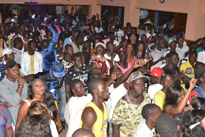 GUICHET FERME: La banlieue a répondu à leur fils Pape Diouf au Ravin. Rendez vous ce dimanche au Baramundi GUICHET FERME: La banlieue a répondu à leur fils Pape Diouf au Ravin. Rendez vous ce dimanche au Baramundi