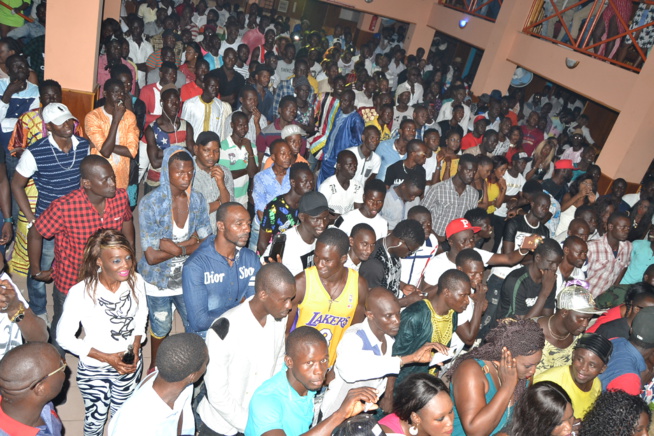 GUICHET FERME: La banlieue a répondu à leur fils Pape Diouf au Ravin. Rendez vous ce dimanche au Baramundi GUICHET FERME: La banlieue a répondu à leur fils Pape Diouf au Ravin. Rendez vous ce dimanche au Baramundi