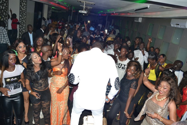 RENDEZ VOUS DOMINICAL DES ALMADIES: Pape Diouf conserve le trône au Baramundi. RENDEZ VOUS DOMINICAL DES ALMADIES: Pape Diouf conserve le trône au Baramundi.