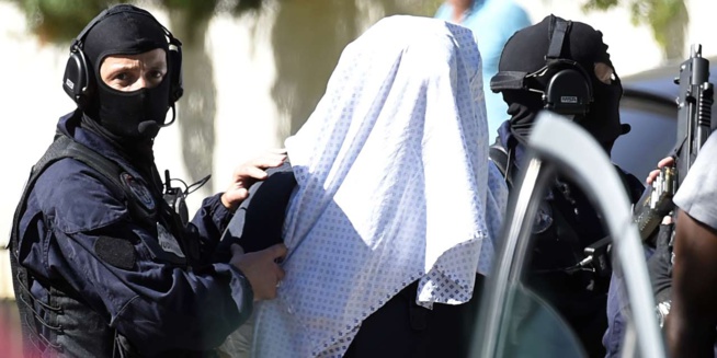 Comment la Dic a arreté le jeune presumé terroriste sénégalais Comment la Dic a arreté le jeune presumé terroriste sénégalais