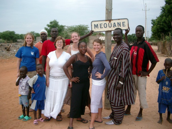 Sénégal: Les populations de Méouane marchent pour réclamer sept kilomètres de route Sénégal: Les populations de Méouane marchent pour réclamer sept kilomètres de route