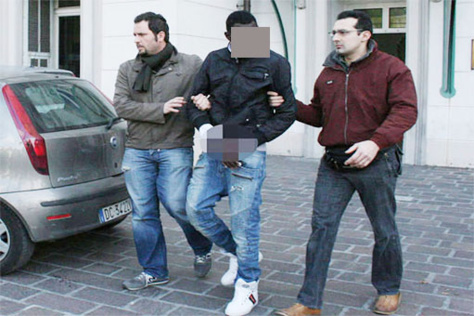 Italie : Un Sénégalais condamné à 30 ans pour le meurtre de sa copine par plusieurs coups de couteau Italie : Un Sénégalais condamné à 30 ans pour le meurtre de sa copine par plusieurs coups de couteau