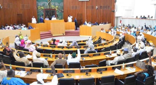 Levée de l'immunité parlementaire de Barthélémy Dias : Aïssata Tall, Fada, Fatou Thiam, Samba Bathily, Seynabou Wade, Abatalib Guèye, Awa Diop, Ndéye Awa Mbodj, Alassane Ndoye, Me El Hadji Diouf… ont voté “NON” Levée de l'immunité parlementaire de Barthélémy Dias : Aïssata Tall, Fada, Fatou Thiam, Samba Bathily, Seynabou Wade, Abatalib Guèye, Awa Diop, Ndéye Awa Mbodj, Alassane Ndoye, Me El Hadji Diouf… ont voté “NON”
