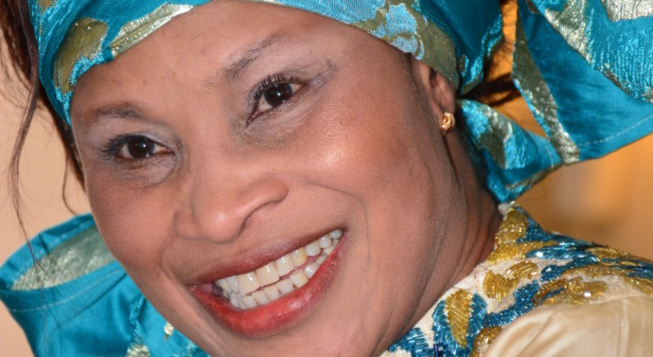 La sublissime Aïssata Tall Sall en toute élégance, regardez