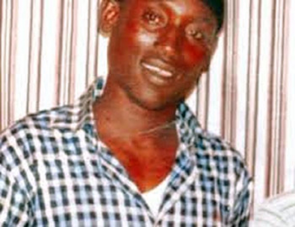 Meurtre d'Ibrahima Mbow à Rebeuss : La famille de la victime réclame toujours justice,deux mois après... Meurtre d'Ibrahima Mbow à Rebeuss : La famille de la victime réclame toujours justice,deux mois après...