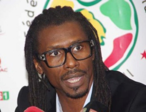 Aliou Cissé (sélectionneur du Sénégal): "Tout n'est pas de la faute de l'arbitre"