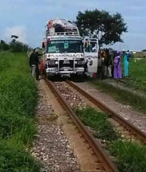Ces images qui illustrent le mauvais comportement des conducteurs et usagers de la route au Sénégal