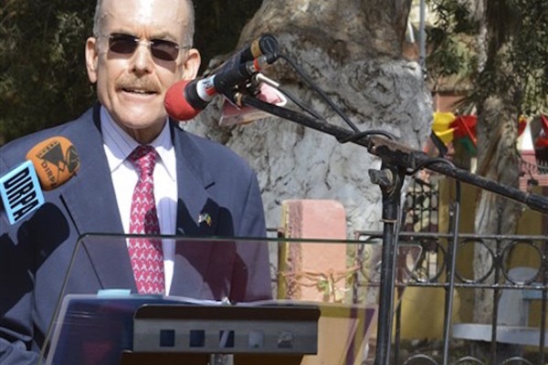 L’ambassadeur des USA au Sénégal, James p. Zumwalt dira au revoir au Sénégal... à Ziguinchor L’ambassadeur des USA au Sénégal, James p. Zumwalt dira au revoir au Sénégal... à Ziguinchor