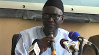 Mansour Sy, ministre du travail : «Tout le monde hésite à aller à la retraite, parce que la situation est difficile » Mansour Sy, ministre du travail : «Tout le monde hésite à aller à la retraite, parce que la situation est difficile »