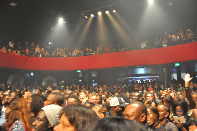 Exclusif vipeoples: Youssou Ndour explose le Bataclan à guichet fermé. Regardez les images. Exclusif vipeoples: Youssou Ndour explose le Bataclan à guichet fermé. Regardez les images.