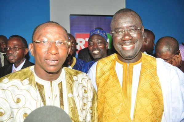 Mbaye Pekh adoube Macky Sall à Touba : " Président bayi leen niouy wax, ngay Jef..."* Mbaye Pekh adoube Macky Sall à Touba : " Président bayi leen niouy wax, ngay Jef..."*
