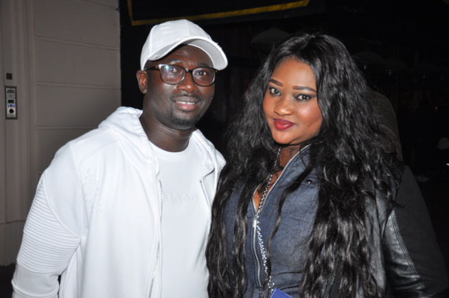 Thiané Faye, la fille de Mbaye Dieye Faye avec son mari Abou Gueye au Bataclan Thiané Faye, la fille de Mbaye Dieye Faye avec son mari Abou Gueye au Bataclan