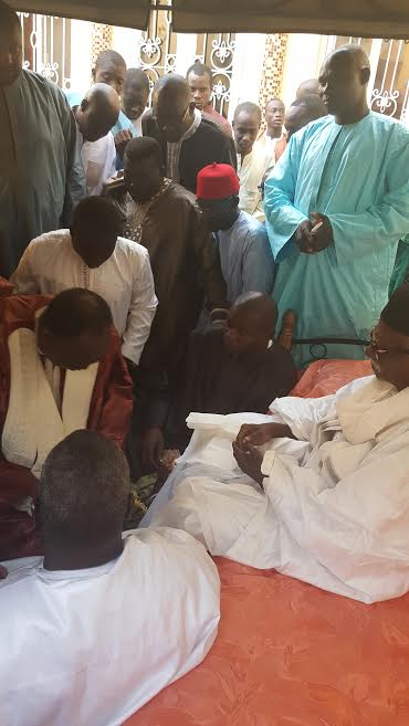 Me El Hadji Diouf sur l'affaire des magistrats et la situation de l'école : " On ne peut pas être plus royaliste que le roi... Serigne Mbaye Thiam doit quitter! " Me El Hadji Diouf sur l'affaire des magistrats et la situation de l'école : " On ne peut pas être plus royaliste que le roi... Serigne Mbaye Thiam doit quitter! "