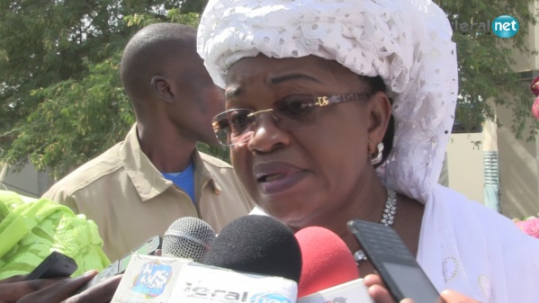 Magal 2016: Aida Mbodji condamne l'assassinat de Fatoumata Mactar Ndiaye et invite l'Etat à prendre ses responsabilités Magal 2016: Aida Mbodji condamne l'assassinat de Fatoumata Mactar Ndiaye et invite l'Etat à prendre ses responsabilités